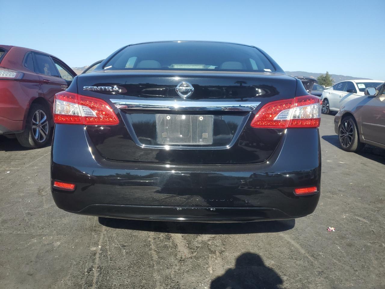 2015 Nissan Sentra S - Фото 6