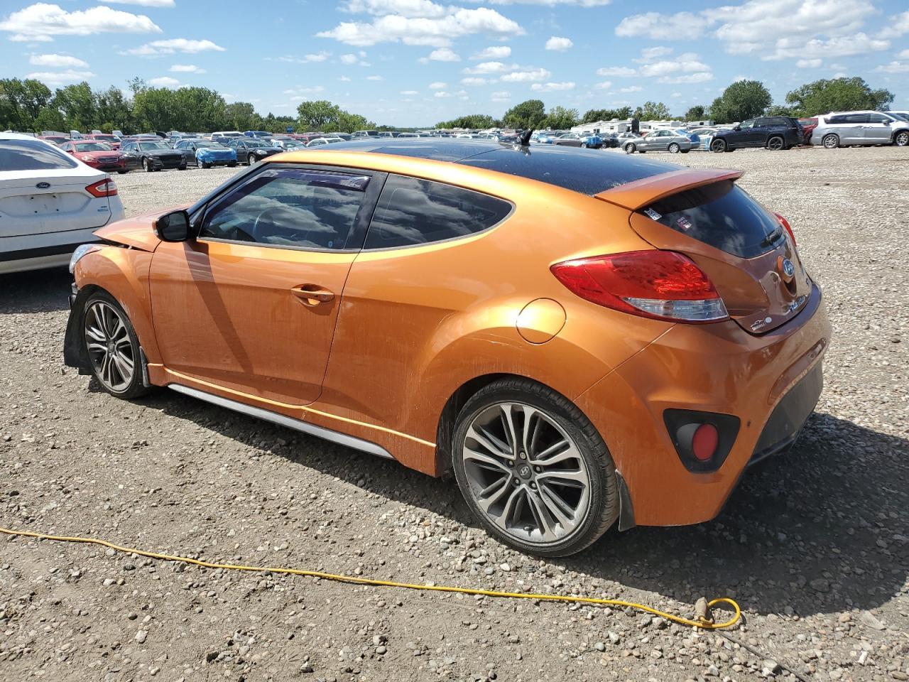 2016 Hyundai Veloster Turbo - Фото 2