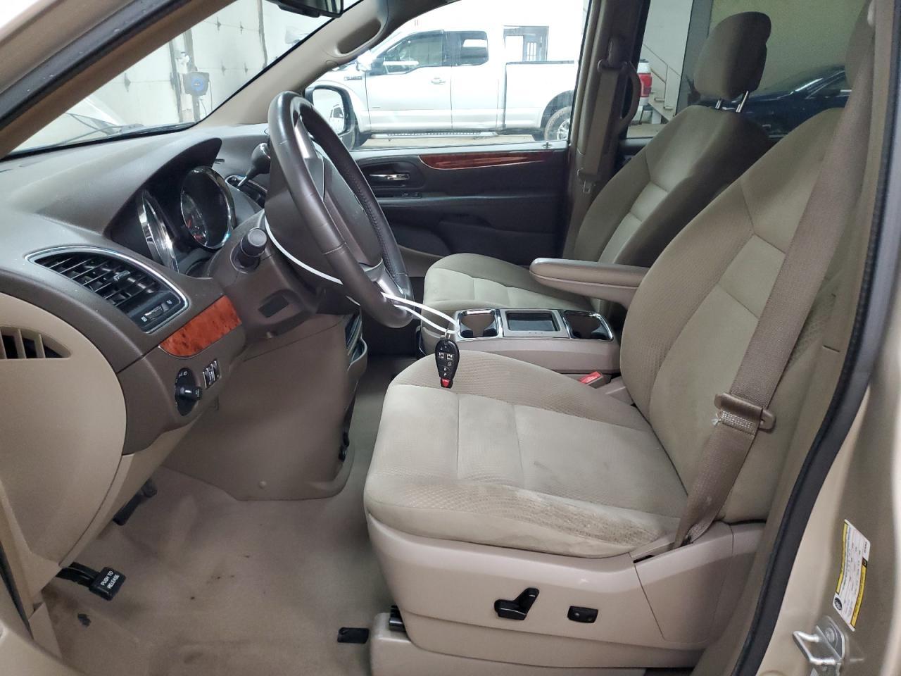 2016 Chrysler Town & Country Touring - Фото 7