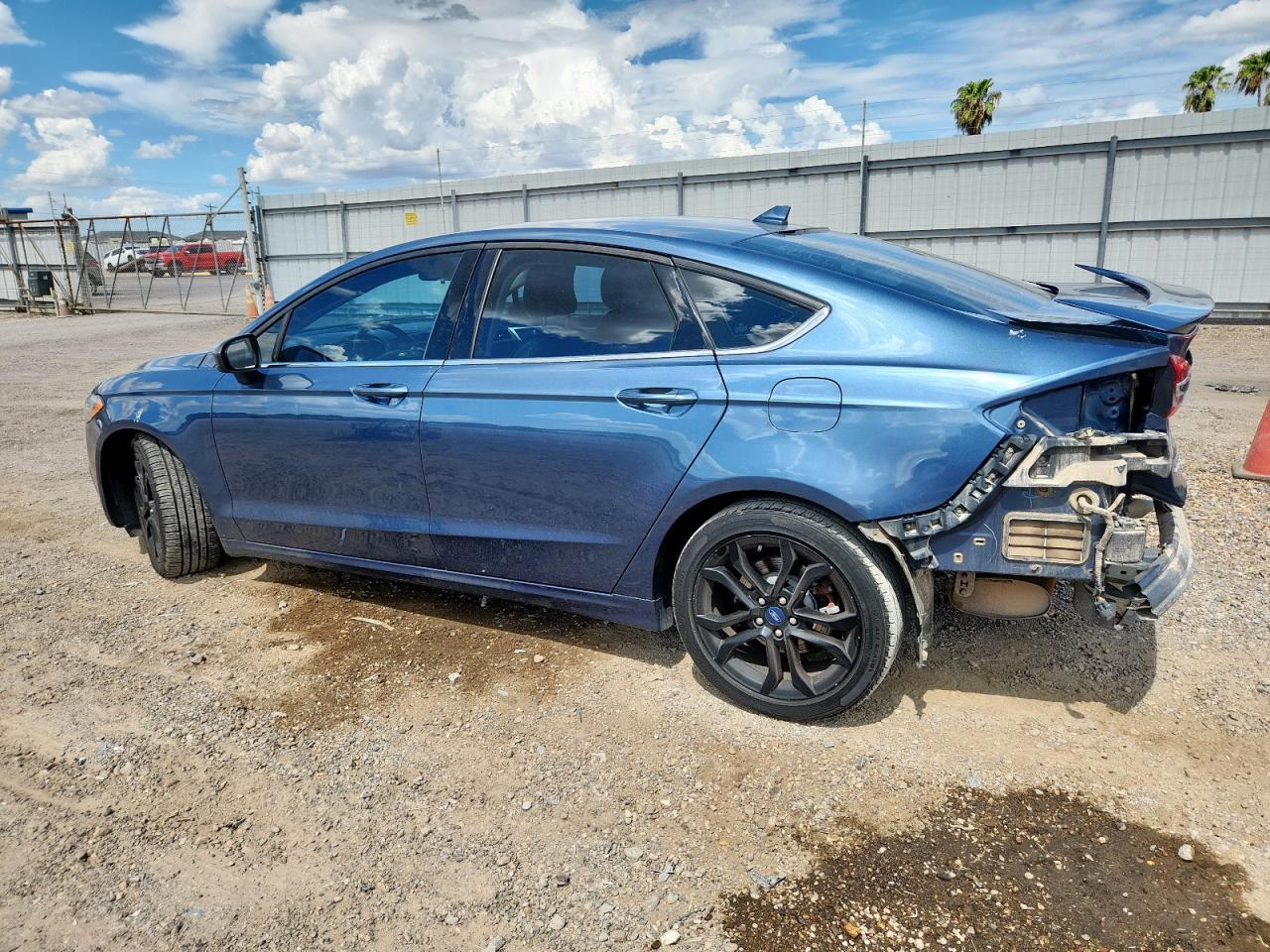 2019 Ford Fusion Se - Image 2