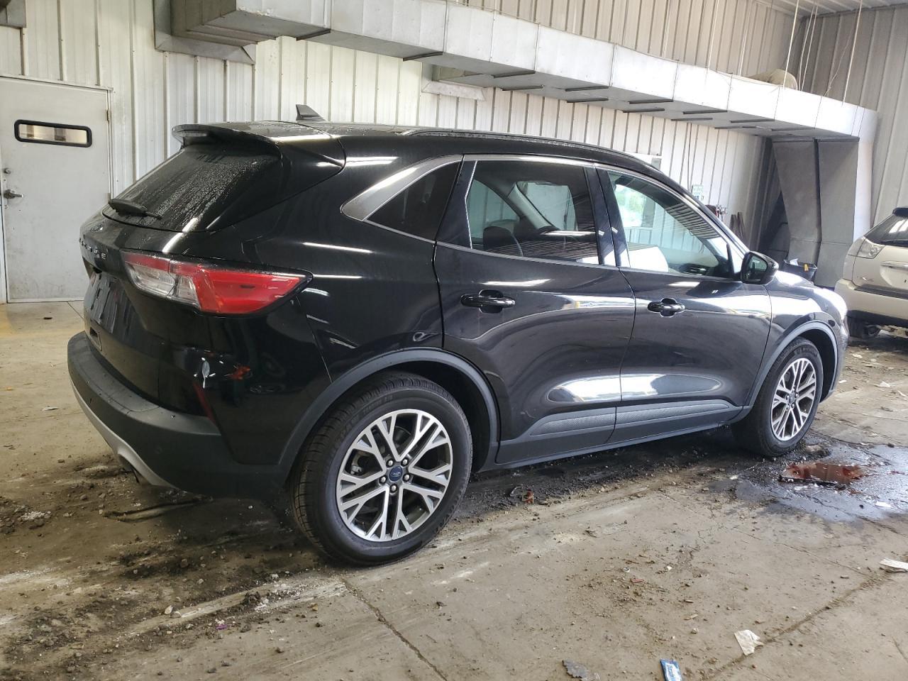 2021 Ford Escape Sel - Фото 3