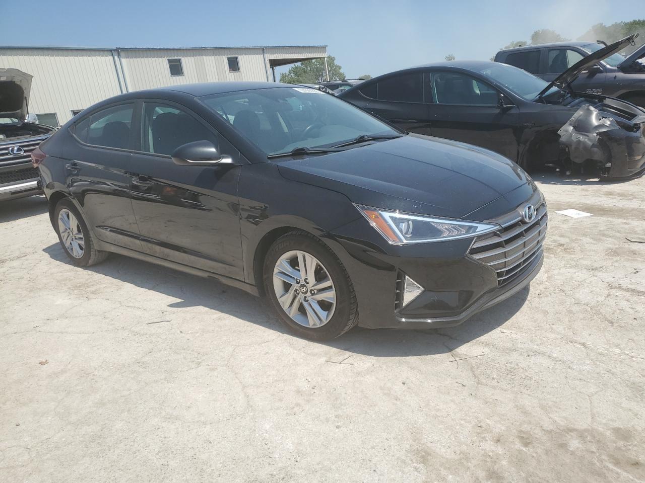 2019 Hyundai Elantra Sel - Image 4