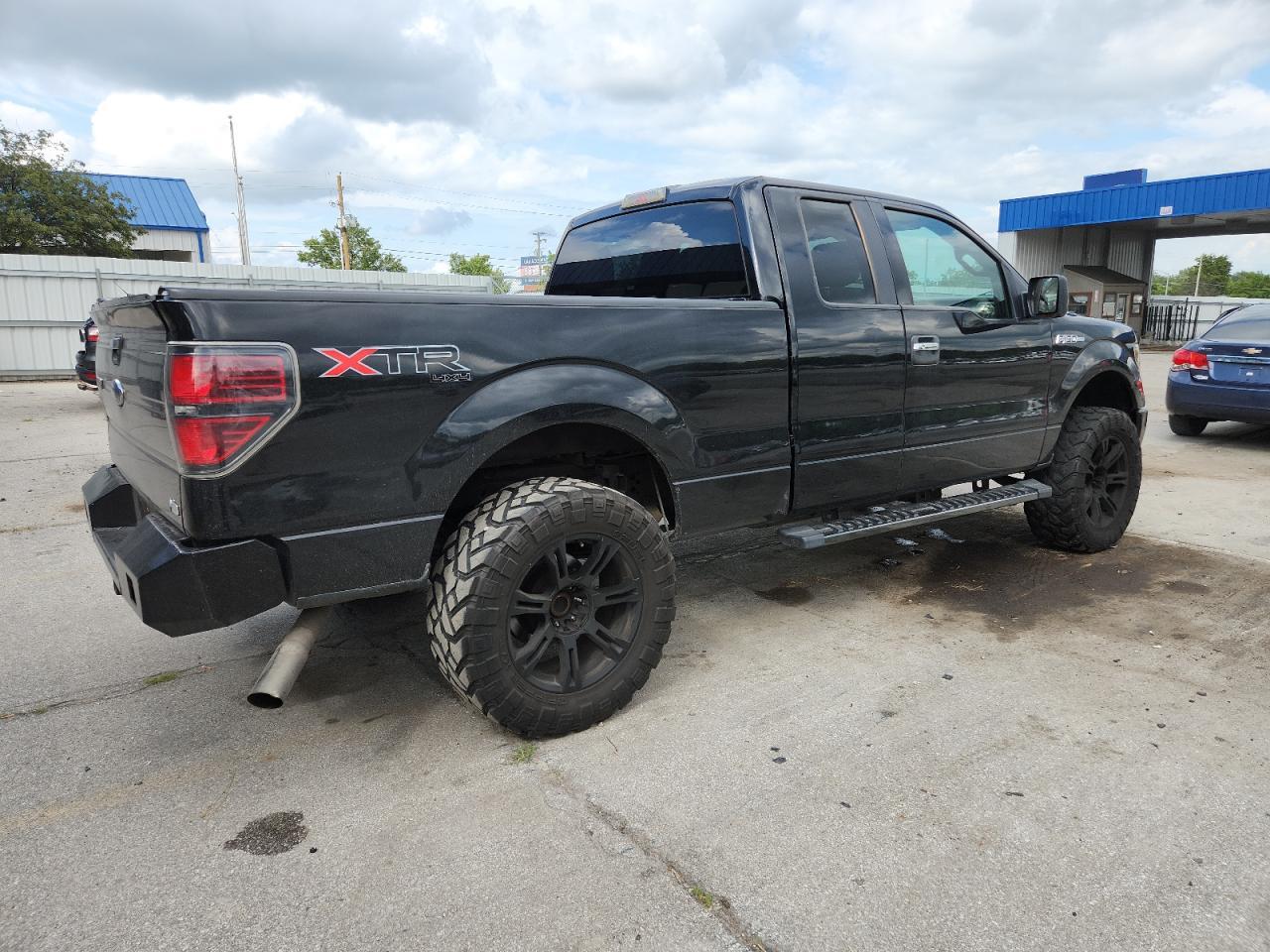 2010 Ford F150 Super Cab - Фото 3