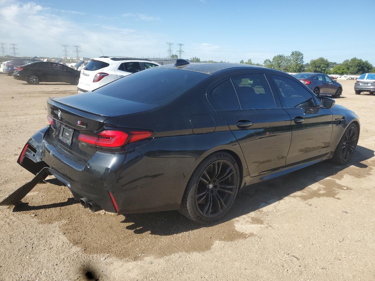 2022 BMW M5 - Image 3