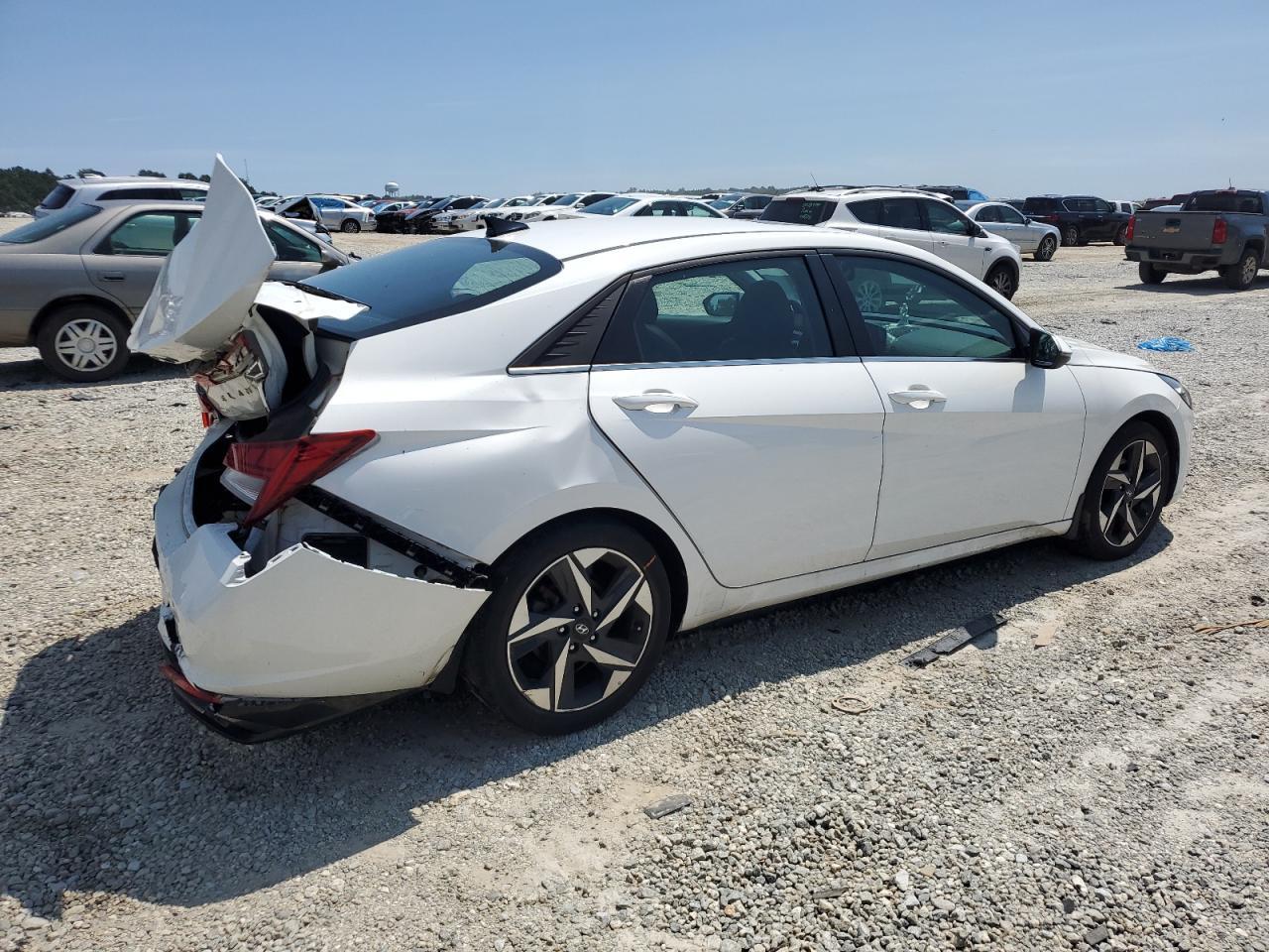 2023 Hyundai Elantra Limited - Фото 3
