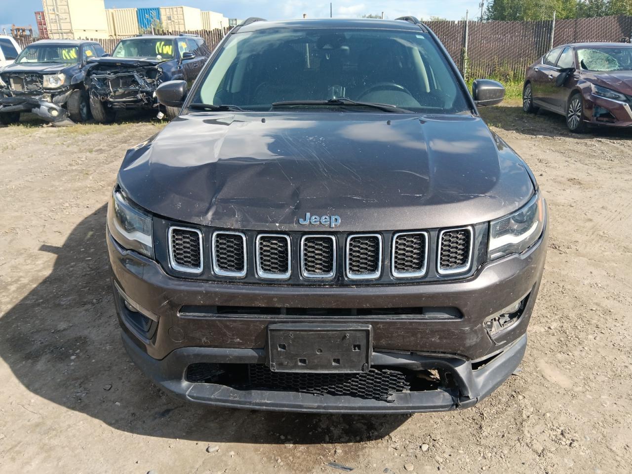 2017 Jeep Compass Latitude - Image 5