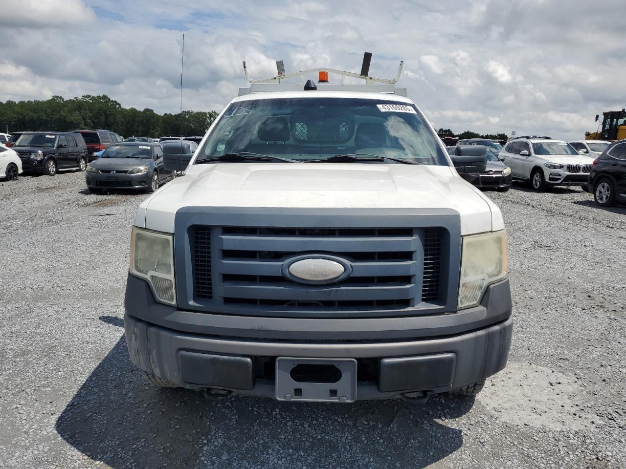2009 Ford F150 - Image 5