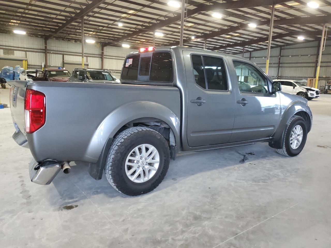 2018 Nissan Frontier S - Image 3