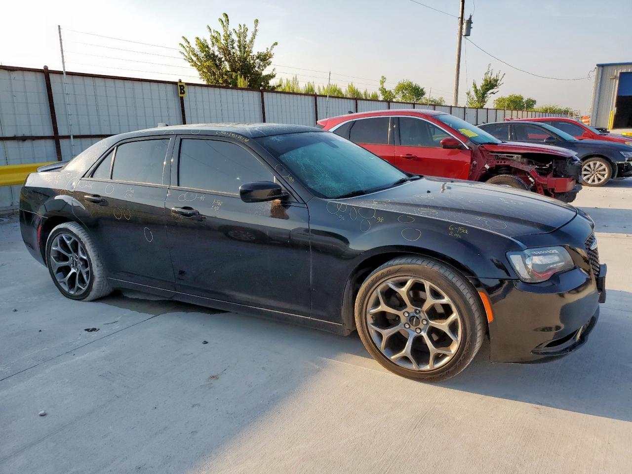 2015 Chrysler 300 S - Фото 4