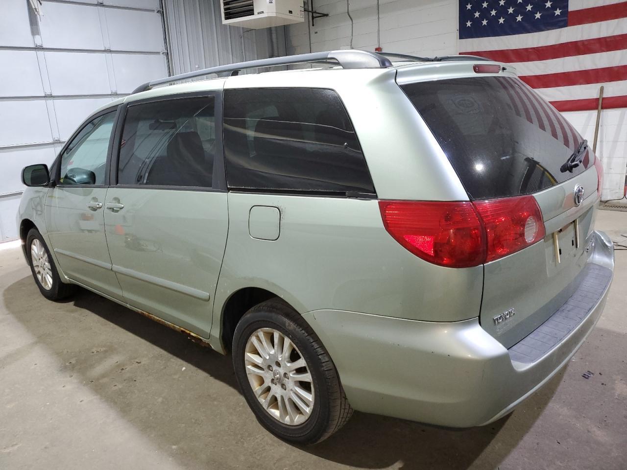 2009 Toyota Sienna Le - Фото 2