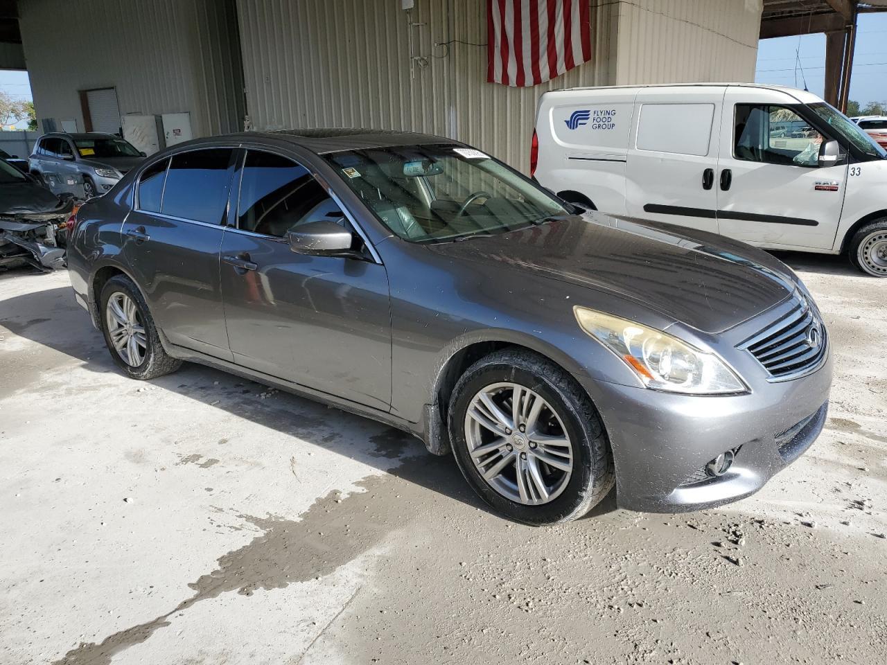 2013 Infiniti G37 - Фото 4