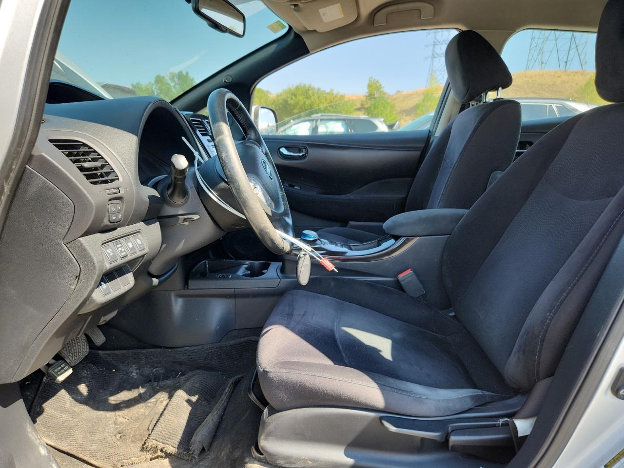 2013 Nissan Leaf S - Фото 7