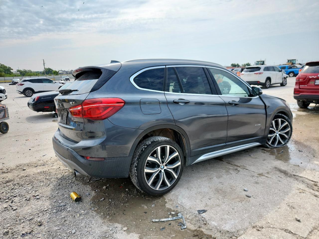 2016 BMW X1 xDrive28I - Фото 3