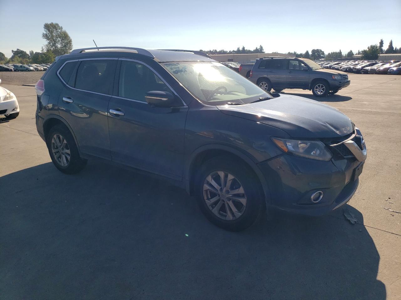 2015 Nissan Rogue S - Фото 4