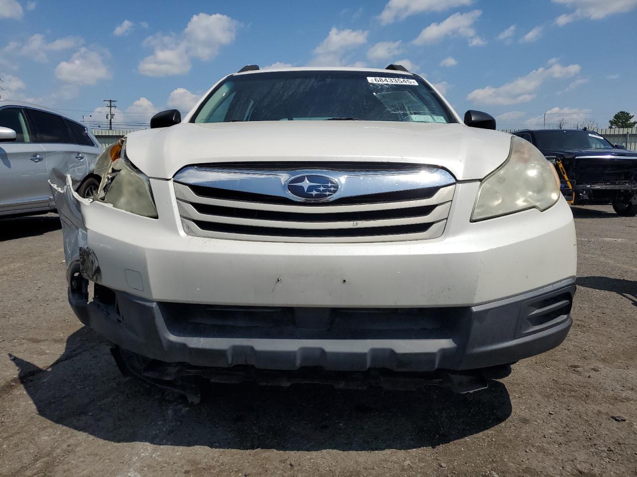 2011 Subaru Outback 2.5I - Image 5