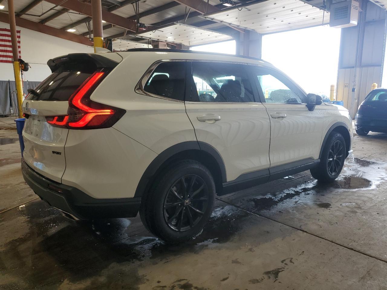 2024 Honda Cr-V Sport - Image 3