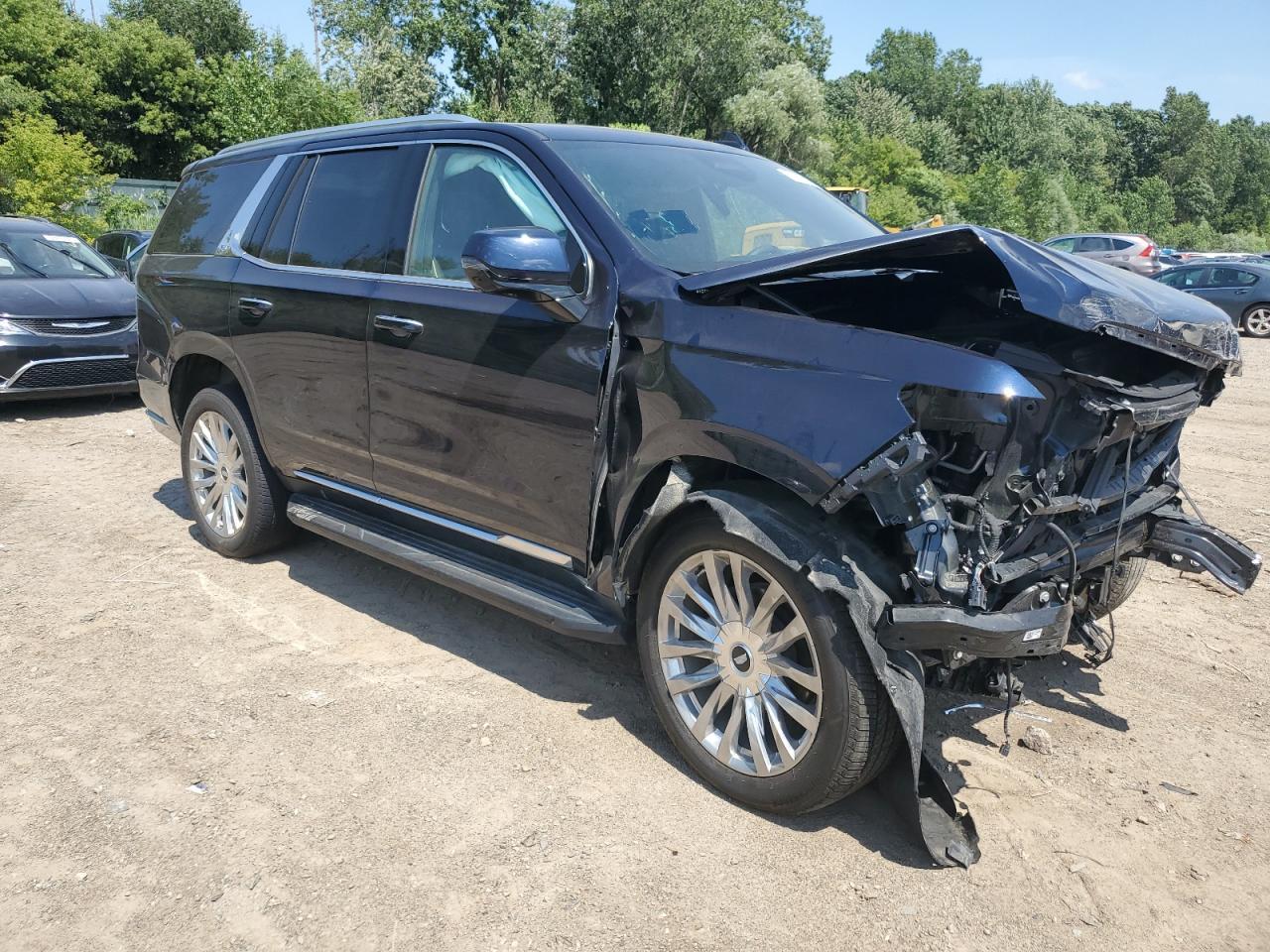 2024 Cadillac Escalade Premium Luxury - Image 4