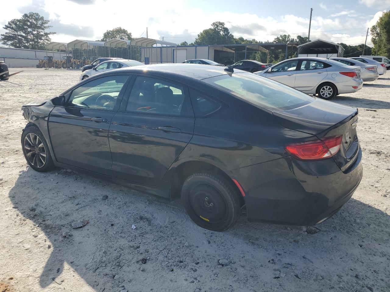 2015 Chrysler 200 S - Image 2