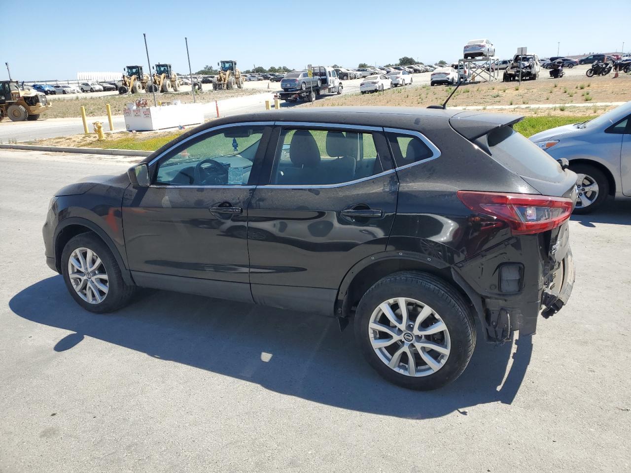 2021 Nissan Rogue Sport S - Фото 2