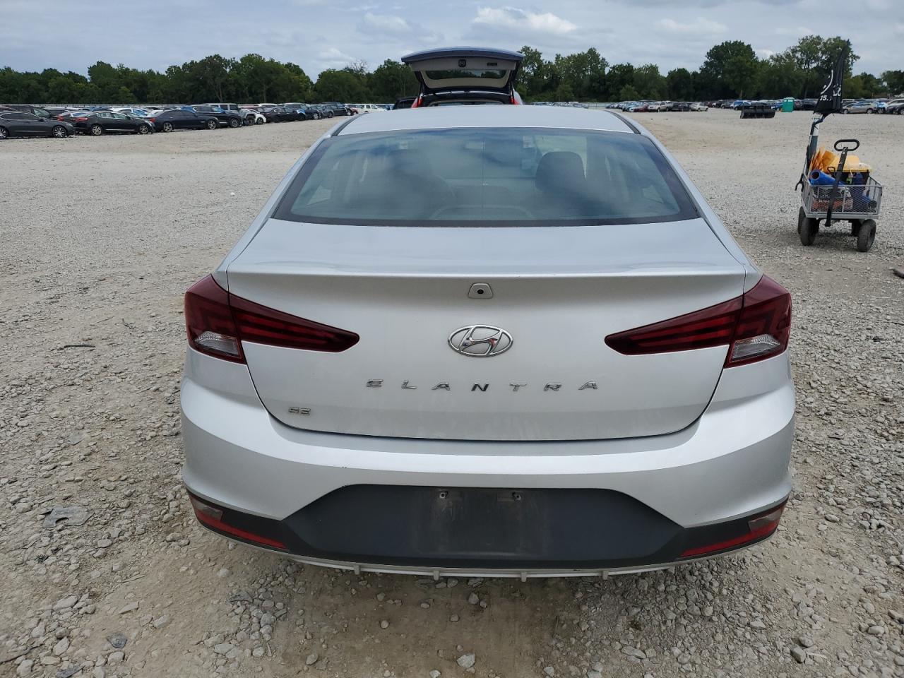 2019 Hyundai Elantra Se - Фото 6