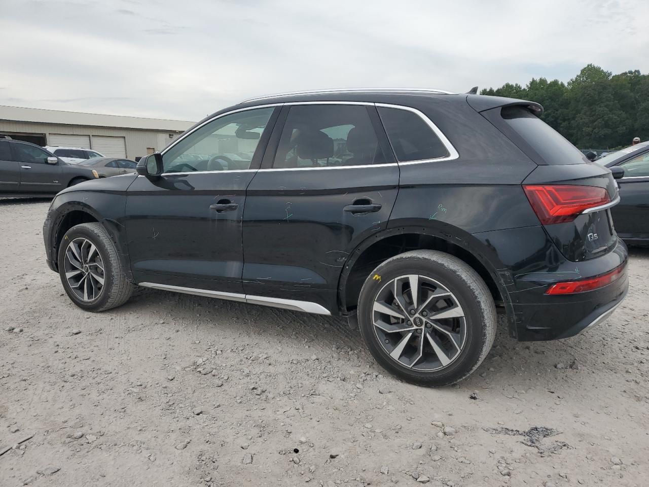 2021 Audi Q5 Premium Plus - Фото 2