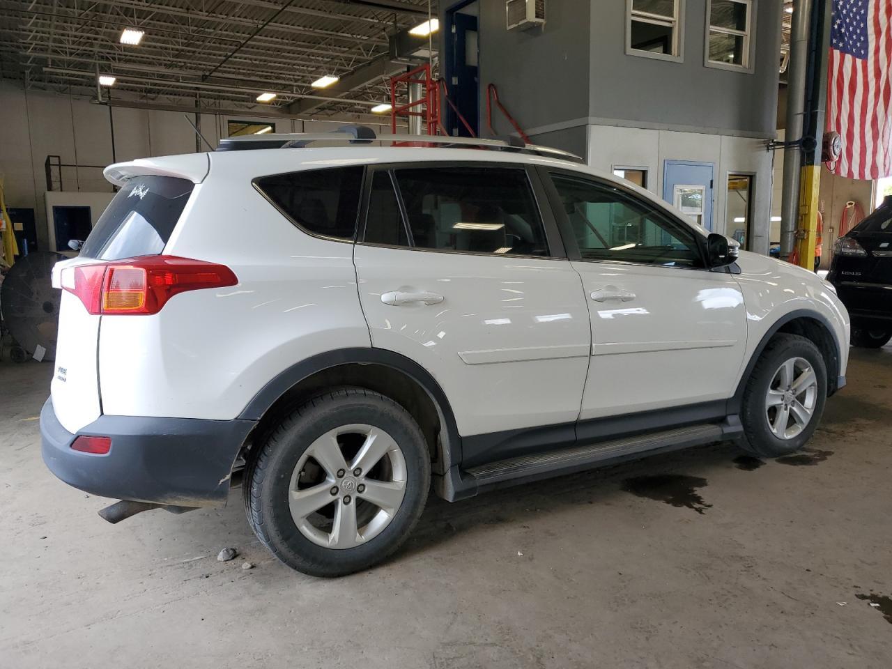 2014 Toyota Rav4 Xle - Image 3