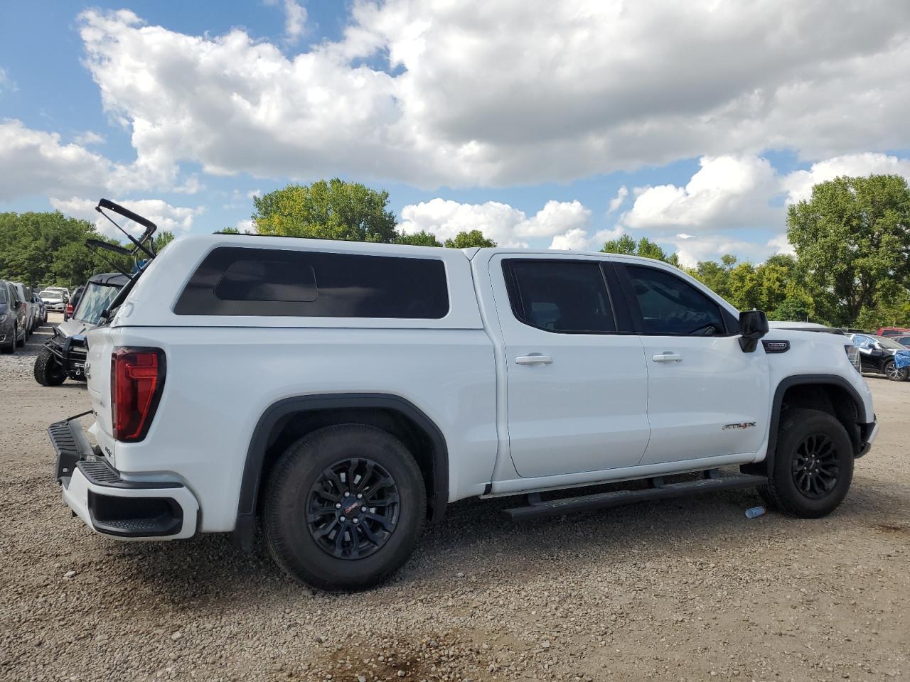 2023 GMC Sierra K1500 At4X - Фото 3
