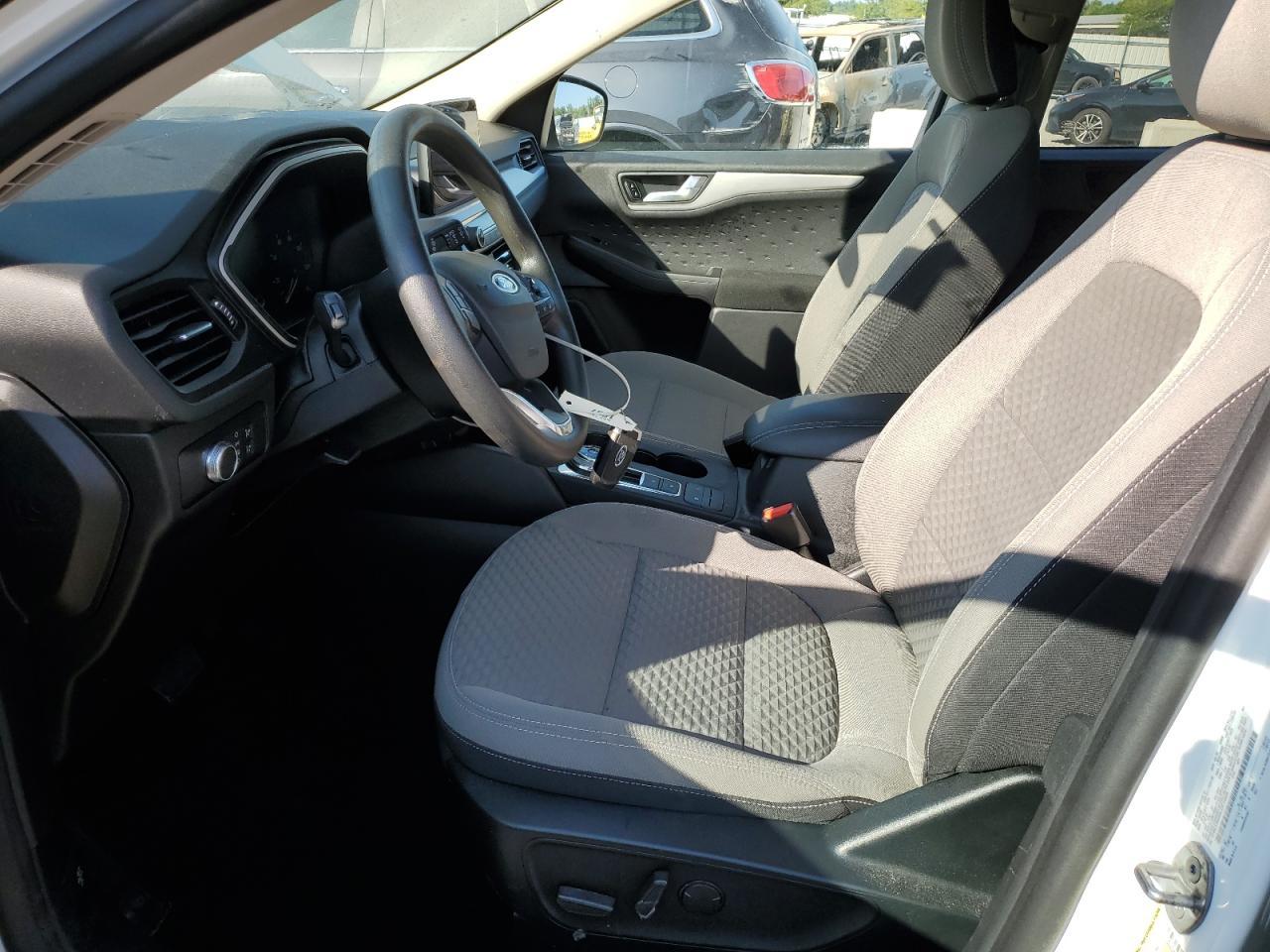 2020 Ford Escape Se - Фото 7