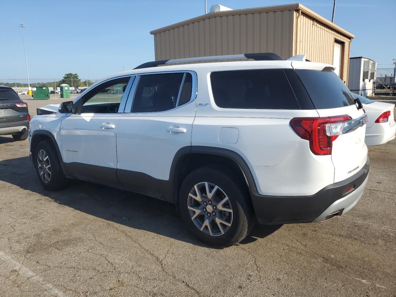 2023 GMC Acadia Slt - Image 2