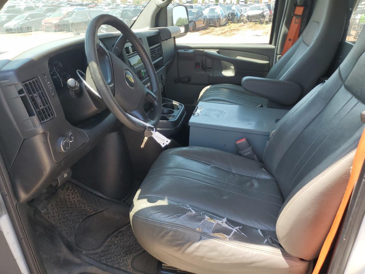 2013 Chevrolet Express G2500 - Image 7