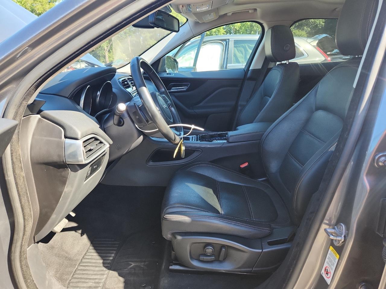 2017 Jaguar F-Pace Prestige - Image 7