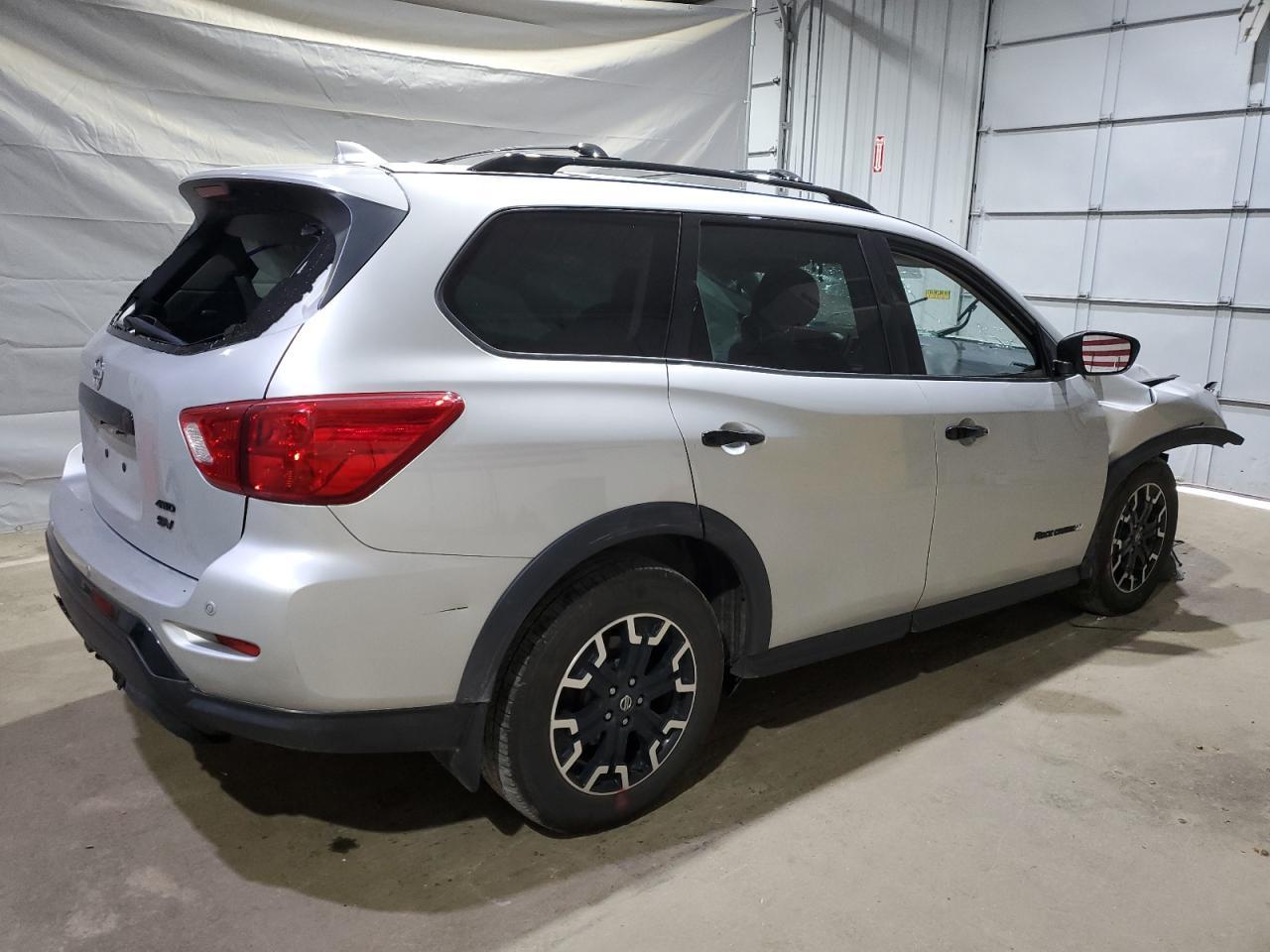 2020 Nissan Pathfinder Sv - Фото 3