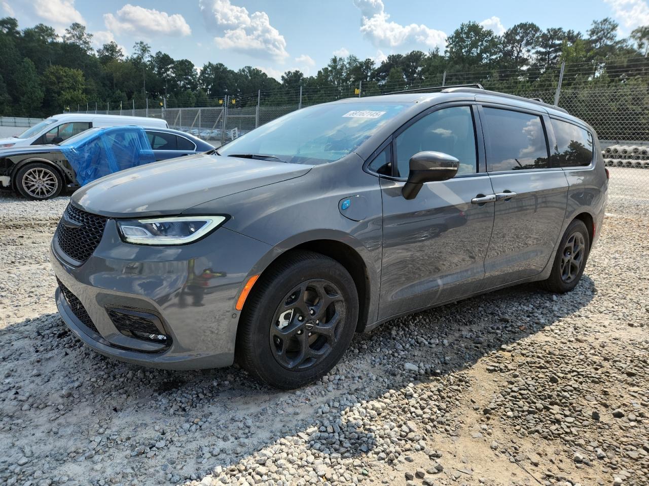 2023 Chrysler Pacifica Hybrid Touring L