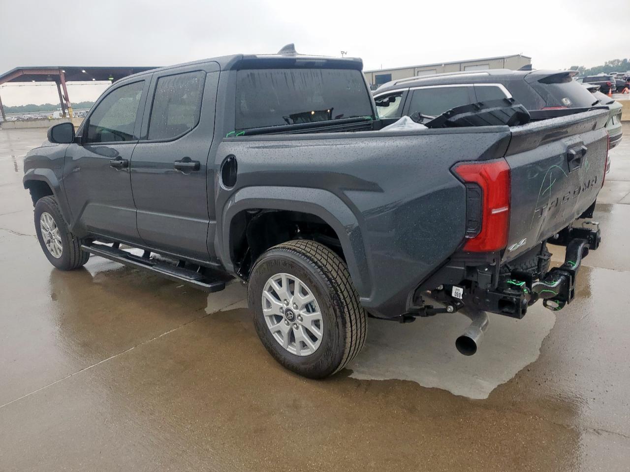 2025 Toyota Tacoma Double Cab - Image 2