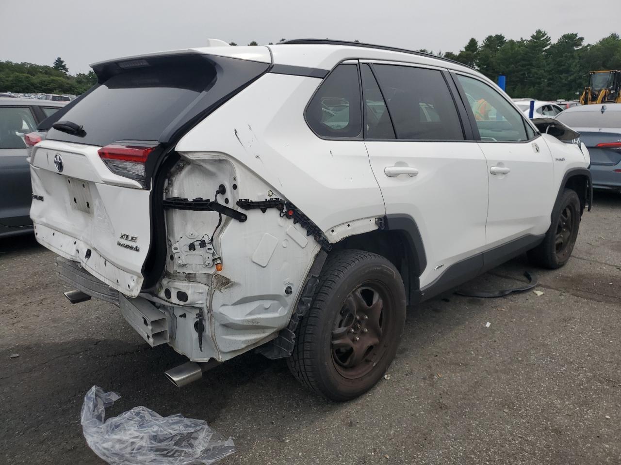 2021 Toyota Rav4 Xle - Image 3