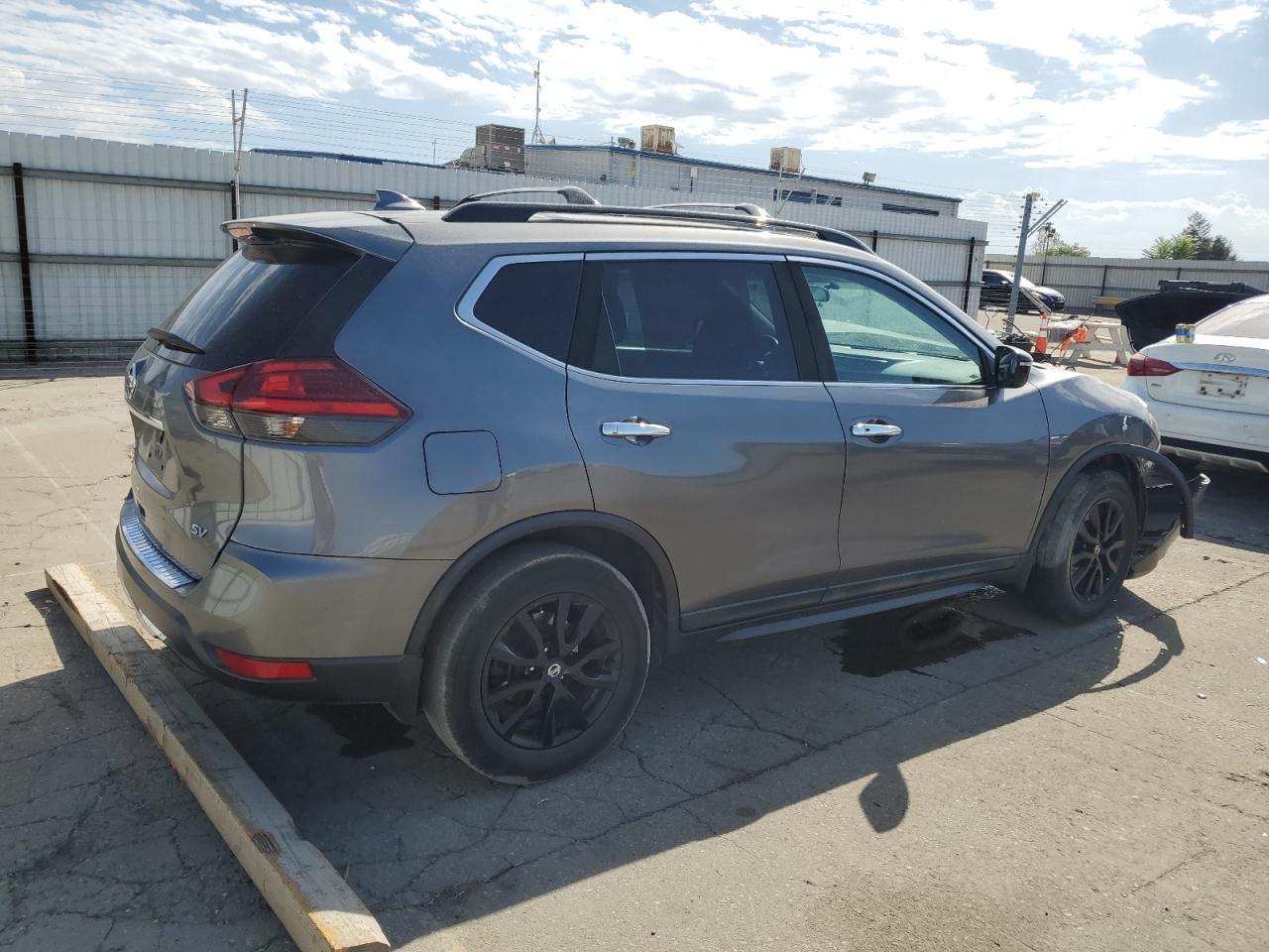 2017 Nissan Rogue S - Фото 3