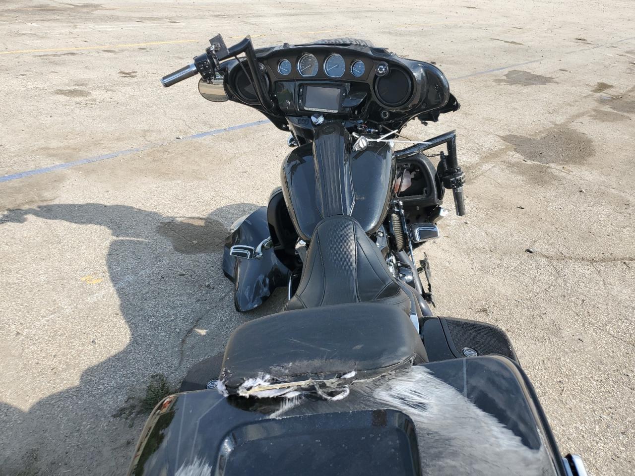 2017 Harley-Davidson Flhxse Cvo Street Glide - Фото 6