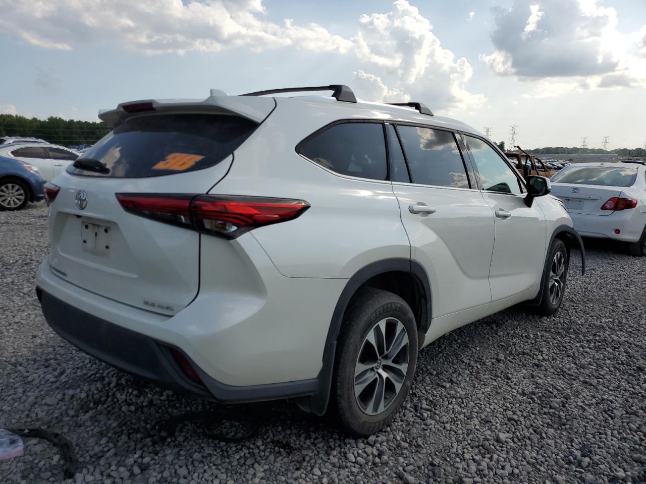 2020 Toyota Highlander Xle - Фото 3