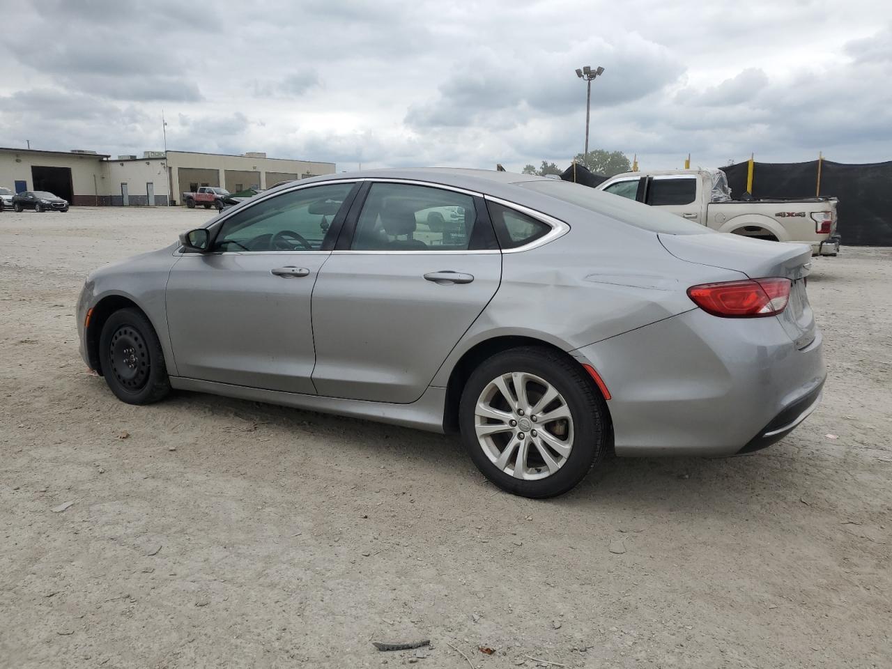 2016 Chrysler 200 Limited - Image 2