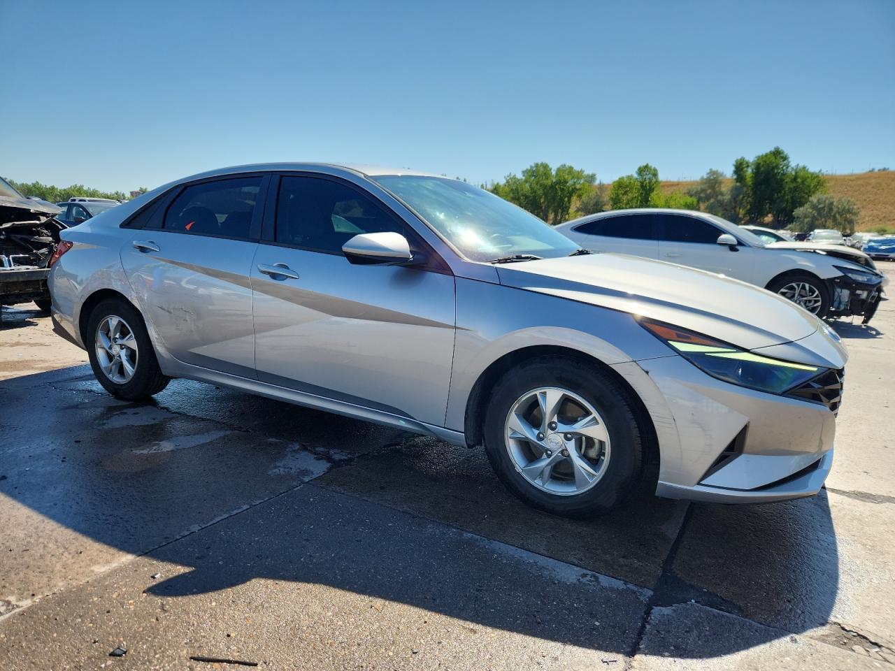 2021 Hyundai Elantra Se - Image 4