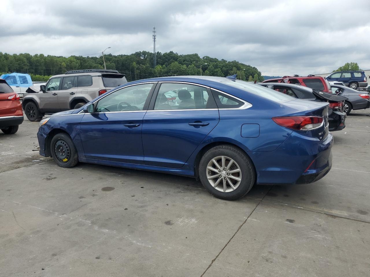 2019 Hyundai Sonata Se - Image 2