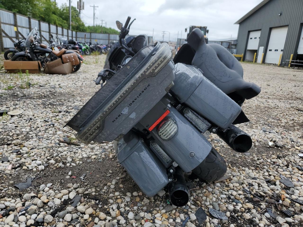 2022 Harley-Davidson Fltrk - Фото 4