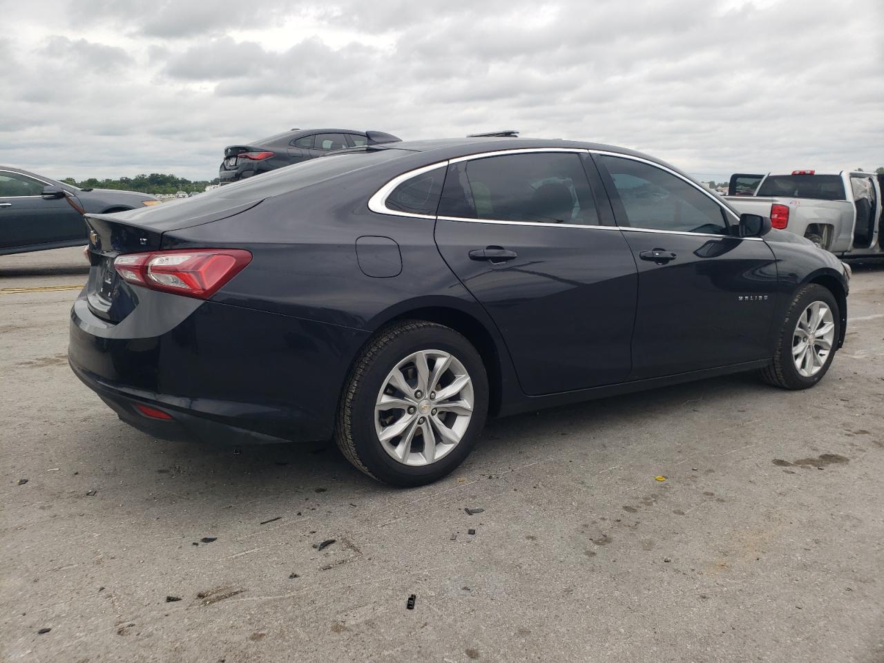 2022 Chevrolet Malibu Lt - Image 3