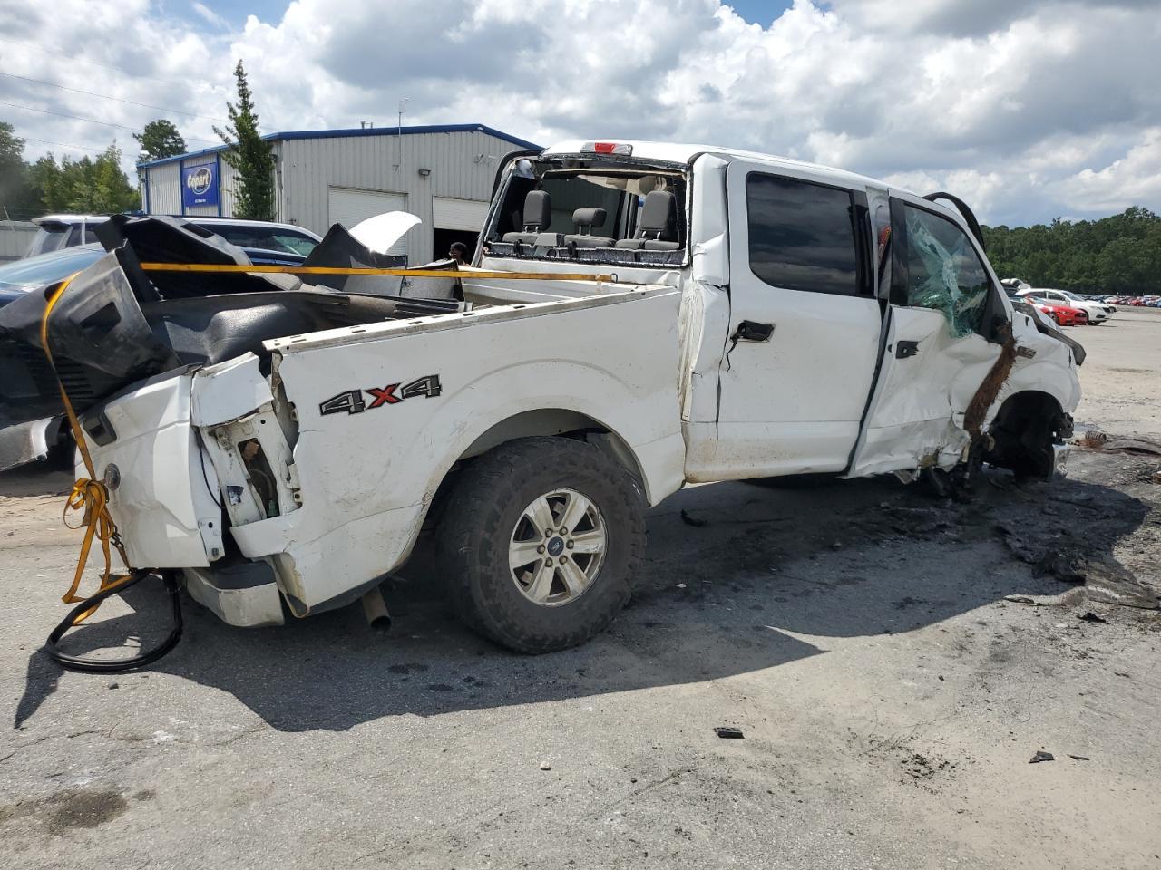 2016 Ford F150 Supercrew - Фото 3