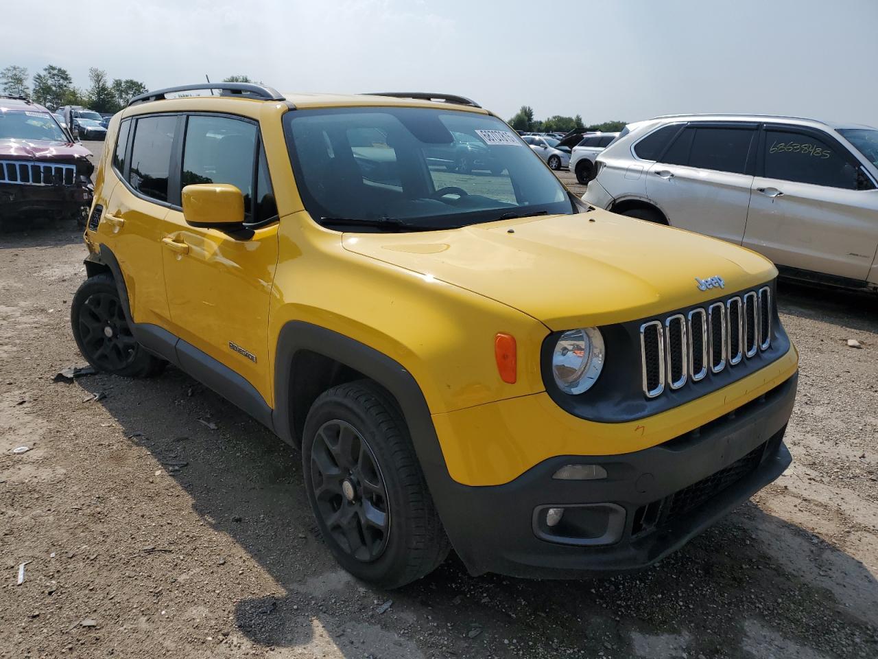 2016 Jeep Renegade Latitude - Image 4