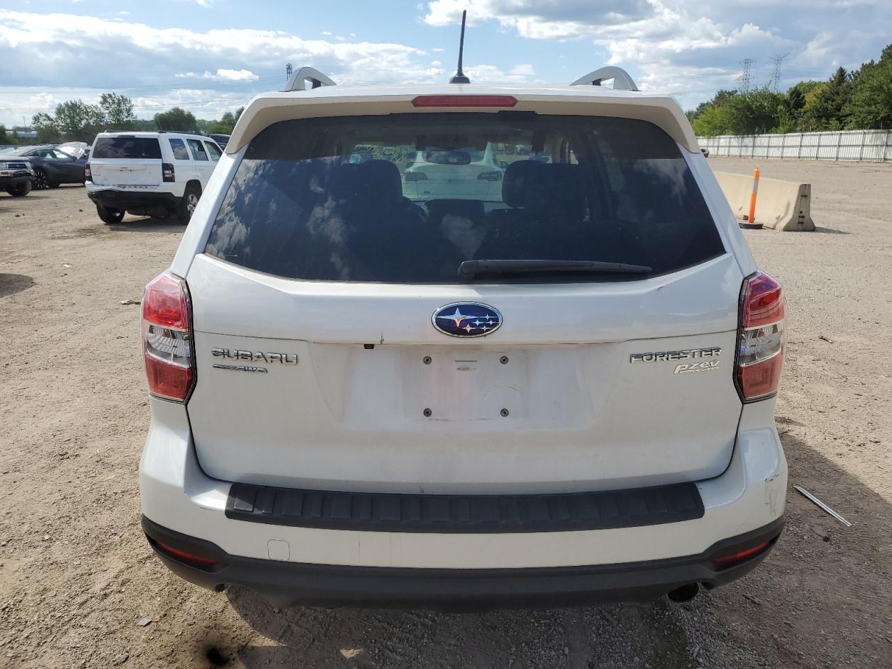 2014 Subaru Forester 2.5I Touring - Image 6