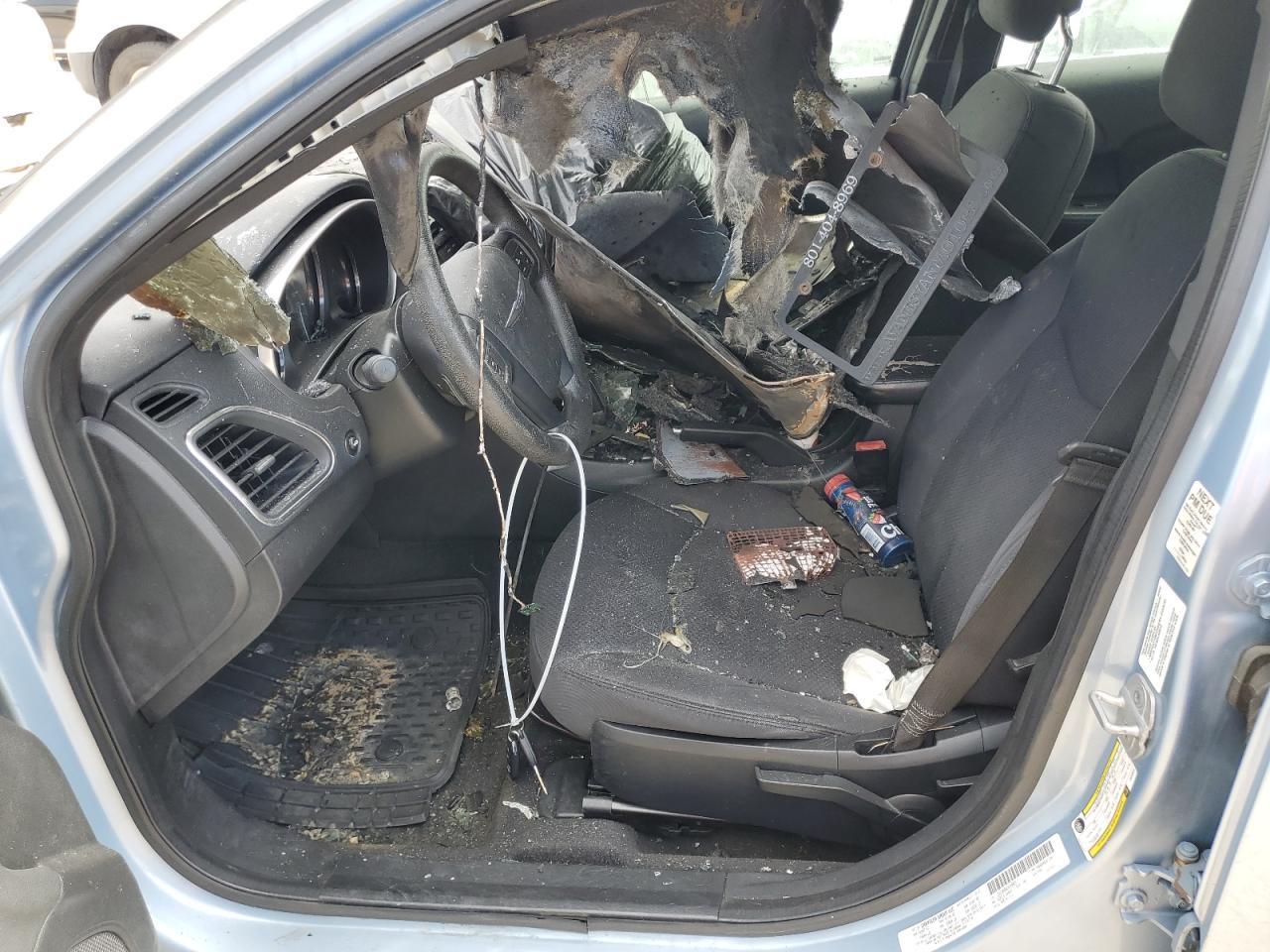 2012 Chrysler 200 Lx - Фото 7