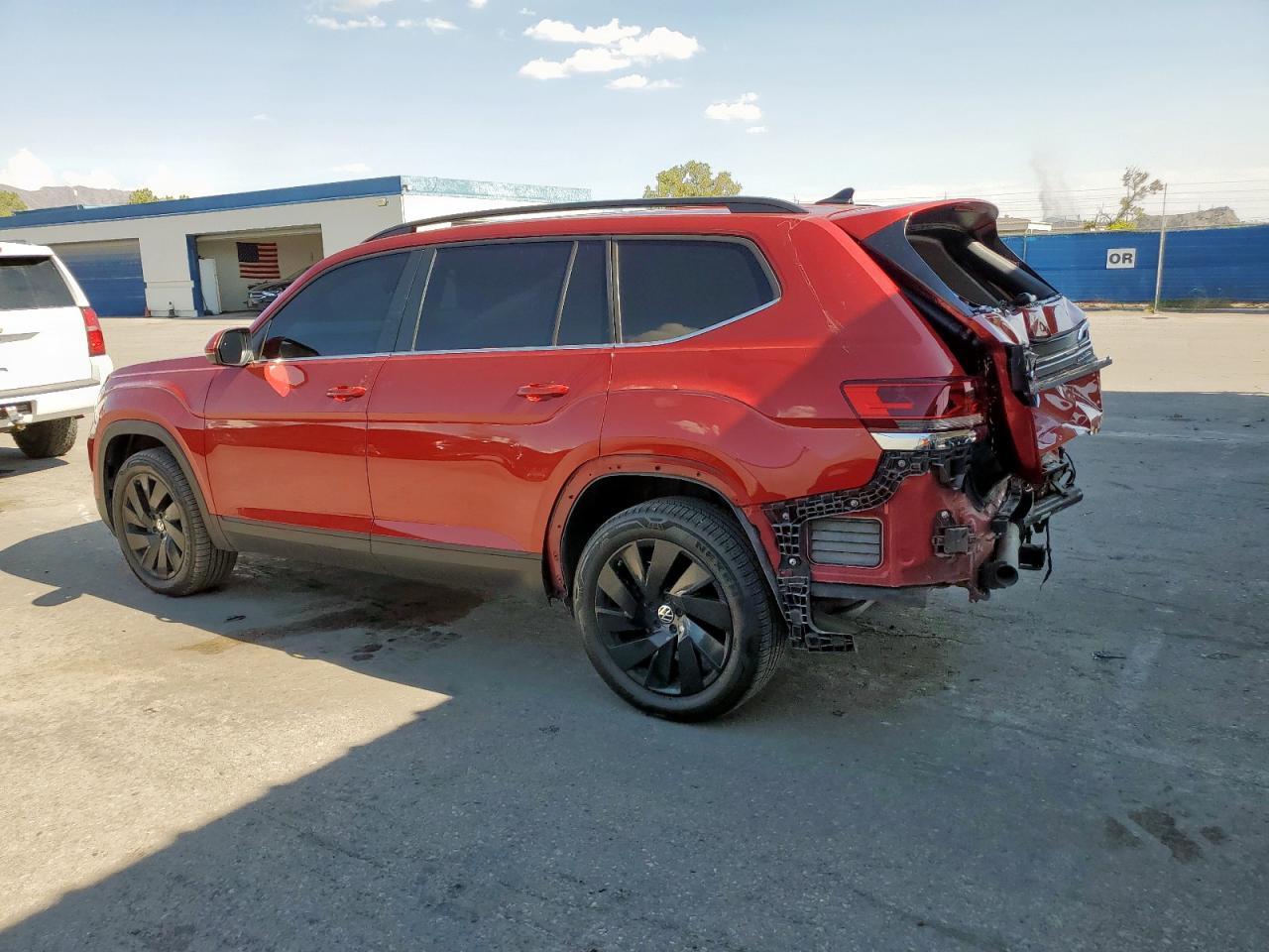 2024 Volkswagen Atlas Se - Image 2