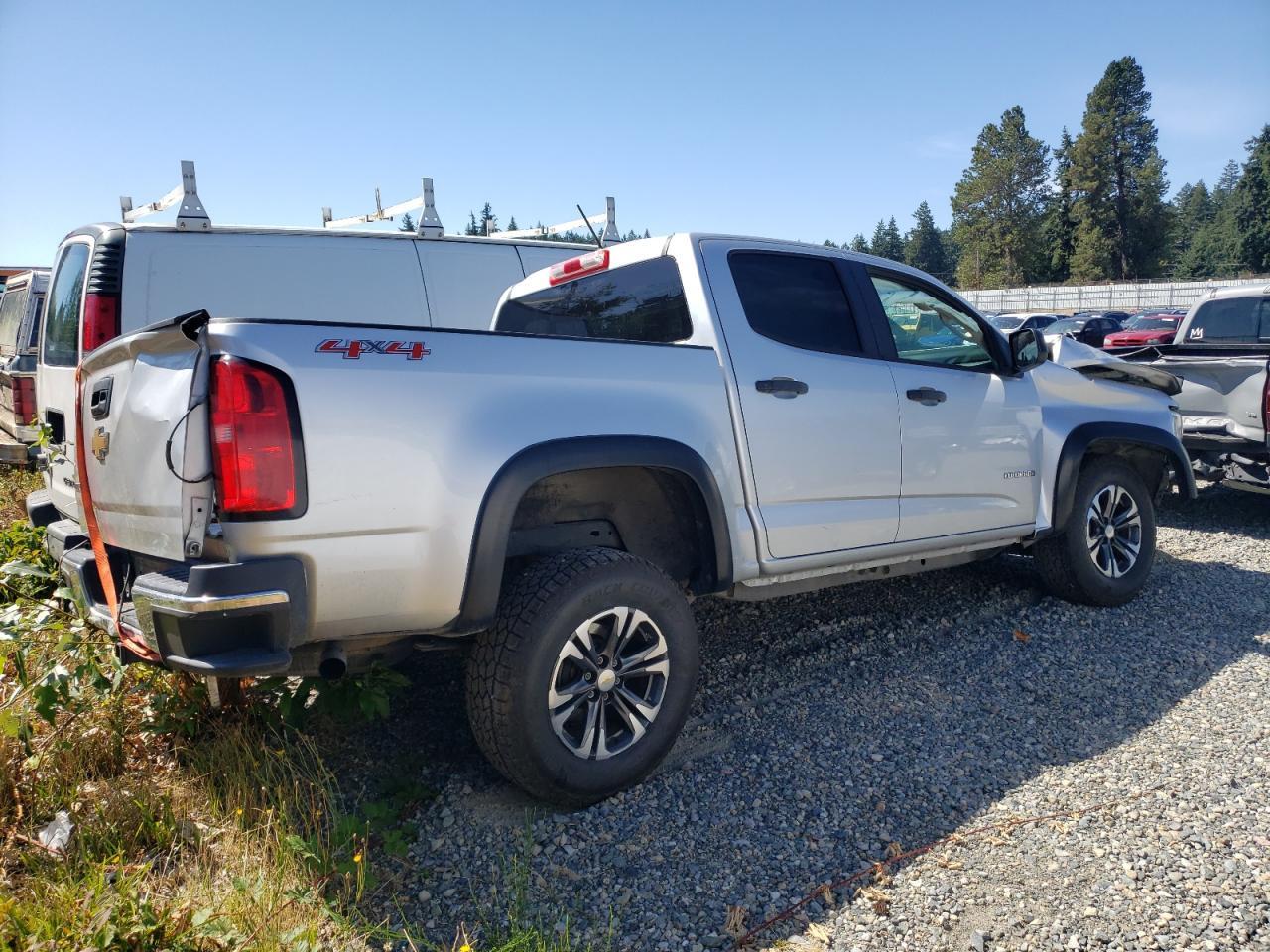 2016 Chevrolet Colorado - Image 3