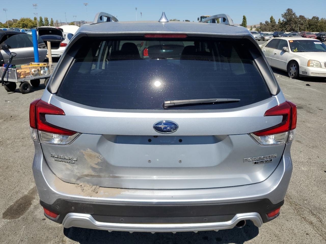 2022 Subaru Forester Touring - Image 6